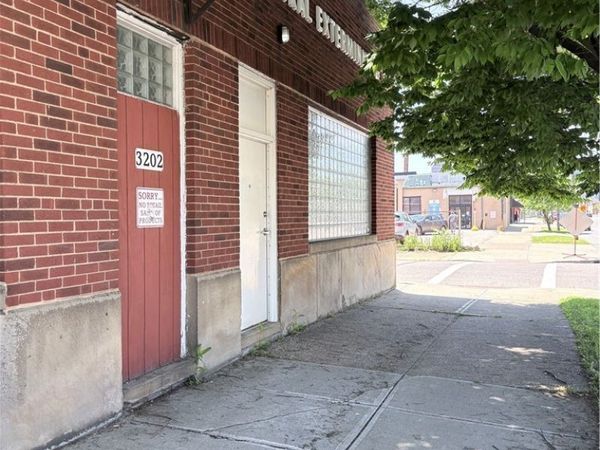 3202 St Clair Avenue NE, Cleveland, OH 44114