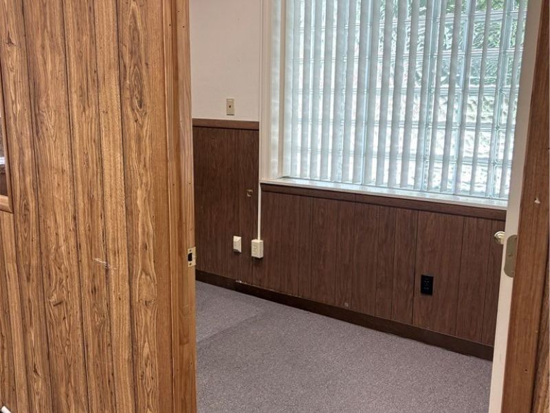 3202 St Clair Avenue NE, Cleveland, OH 44114 Photo 8