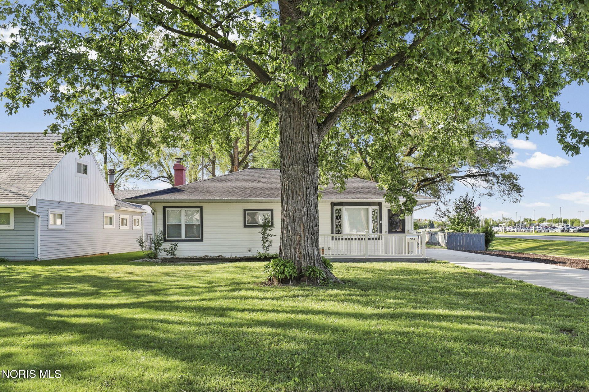 586 Garfield Drive, Perrysburg, OH 43551 Main Photo