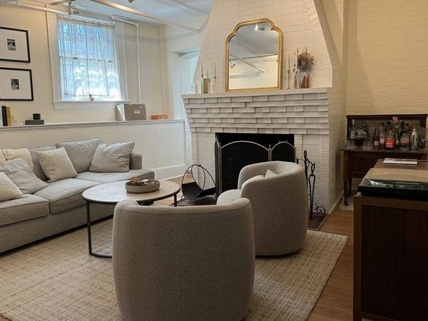 112 Pinckney, Unit 4, Boston, MA 02114