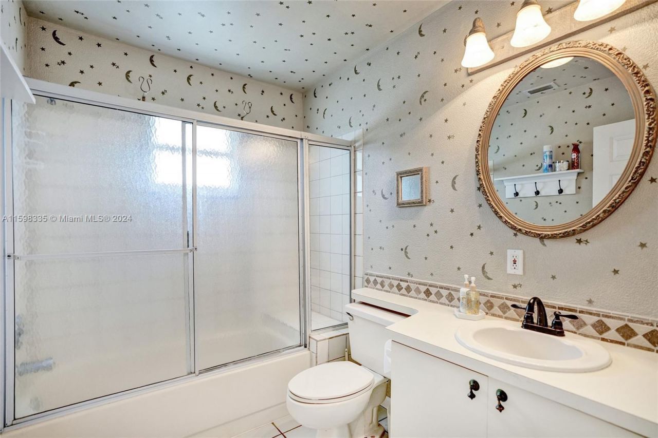 874 Blueberry Drive, Wellington, FL 33414 Photo