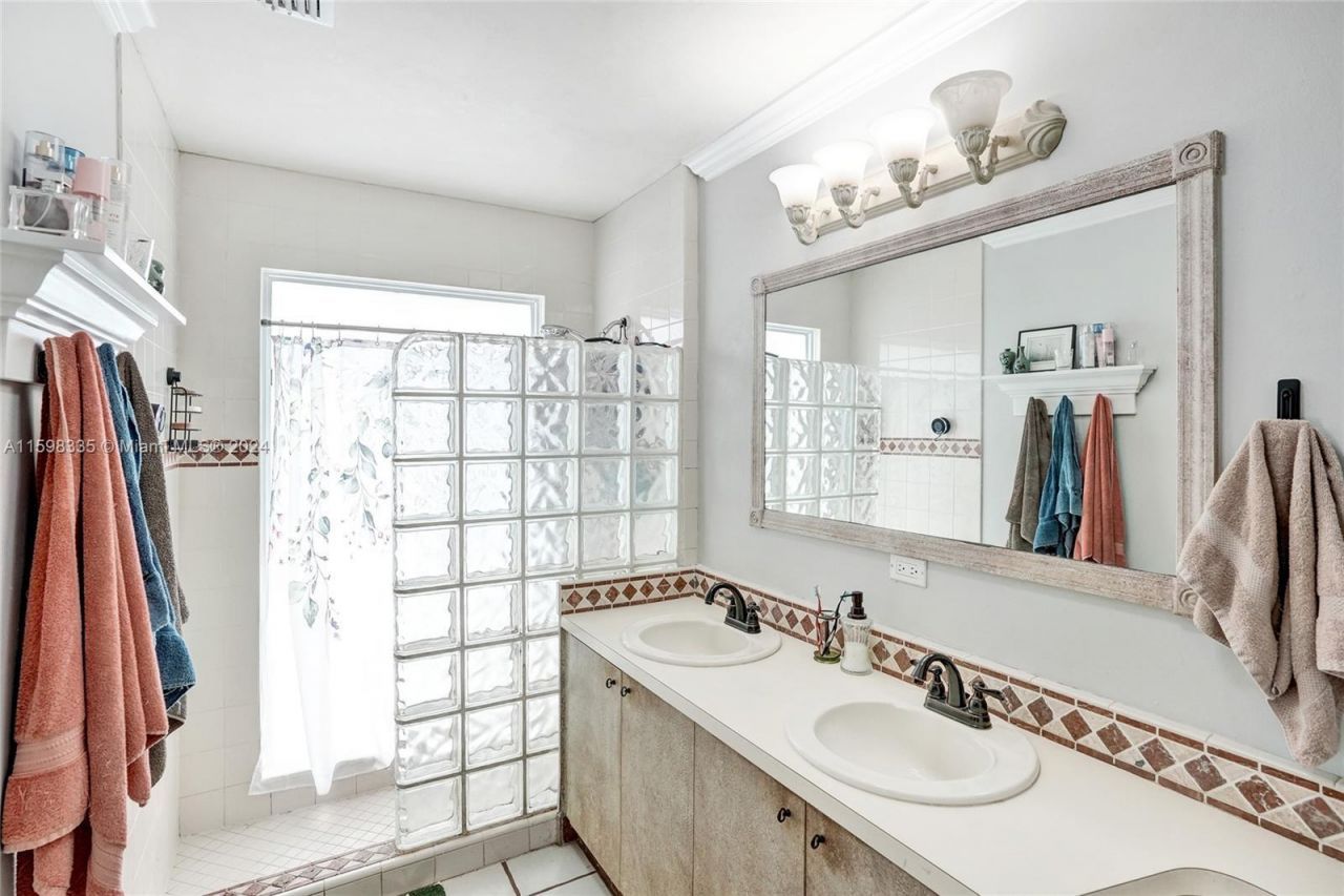 874 Blueberry Drive, Wellington, FL 33414 Photo