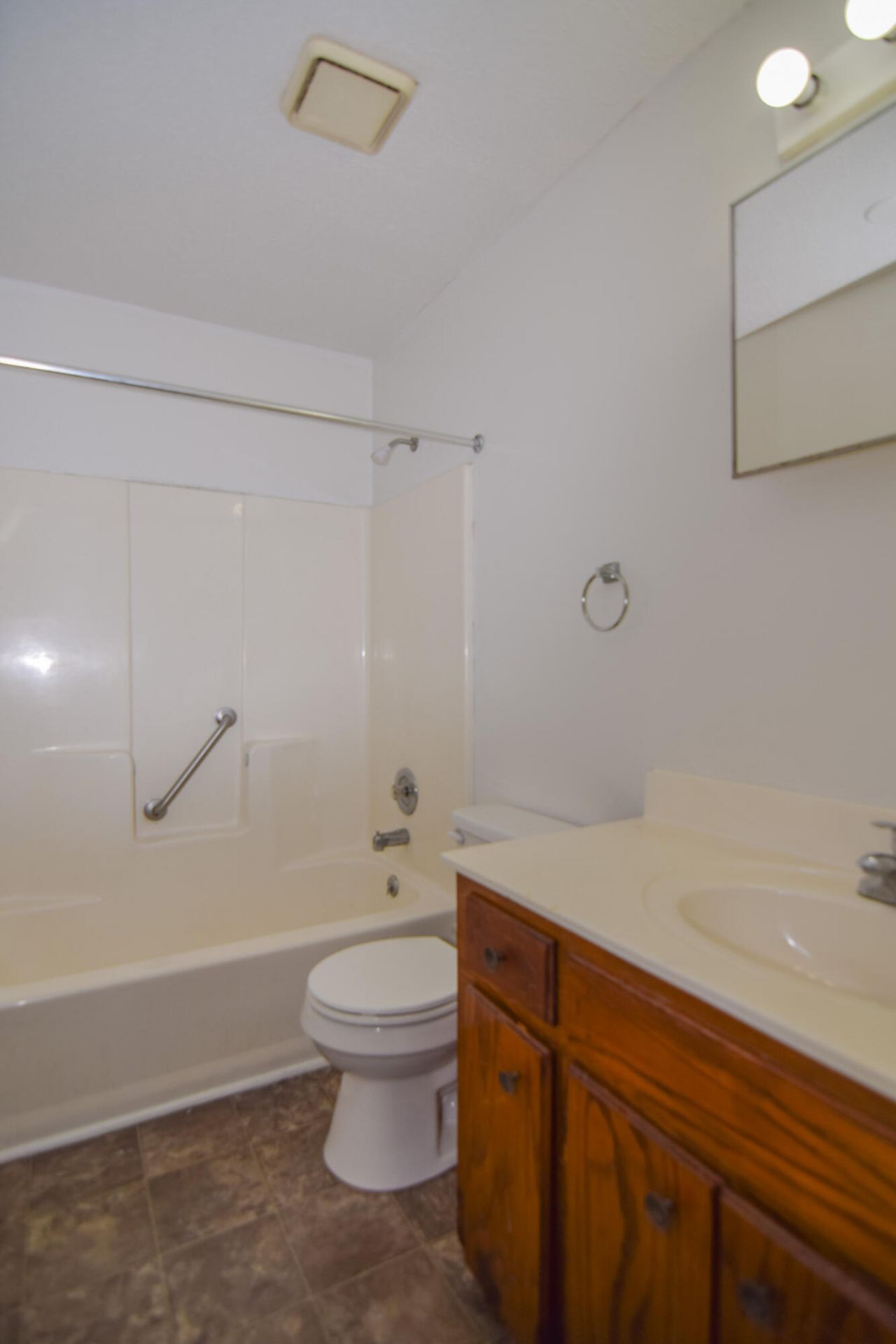 7776 Wayfield Circle Photo 7