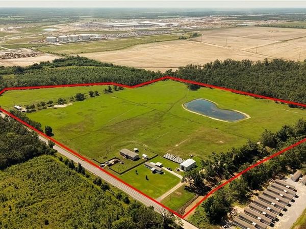 435 SMALLING Road , Rayville, LA 71269