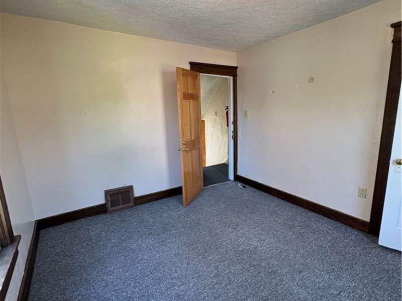 565 Brown Street , Akron, OH 44311 Photo 16