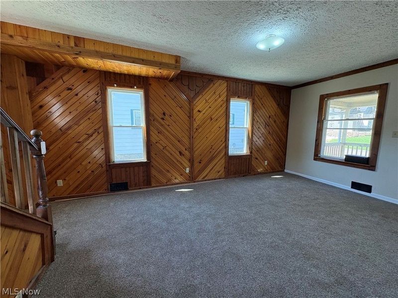 565 Brown Street , Akron, OH 44311 Photo 8