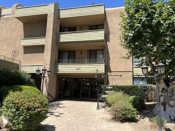16866 Kingsbury, Unit 107, Granada Hills, CA 91344