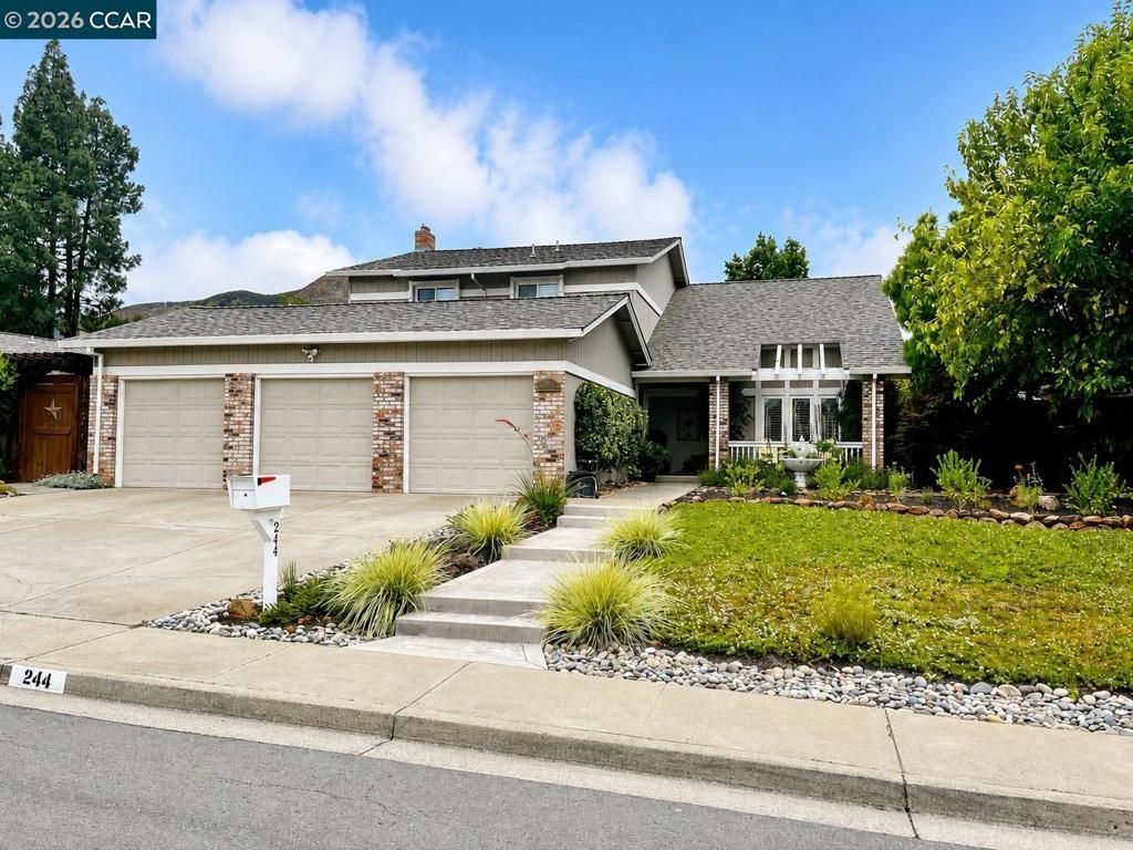 244 Mountaire Cir, Clayton, CA 94517 Main Photo