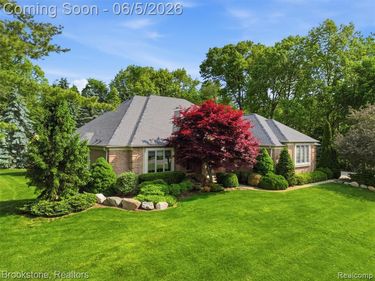 9523 Quail Ridge Run, Brighton Twp, MI 48114