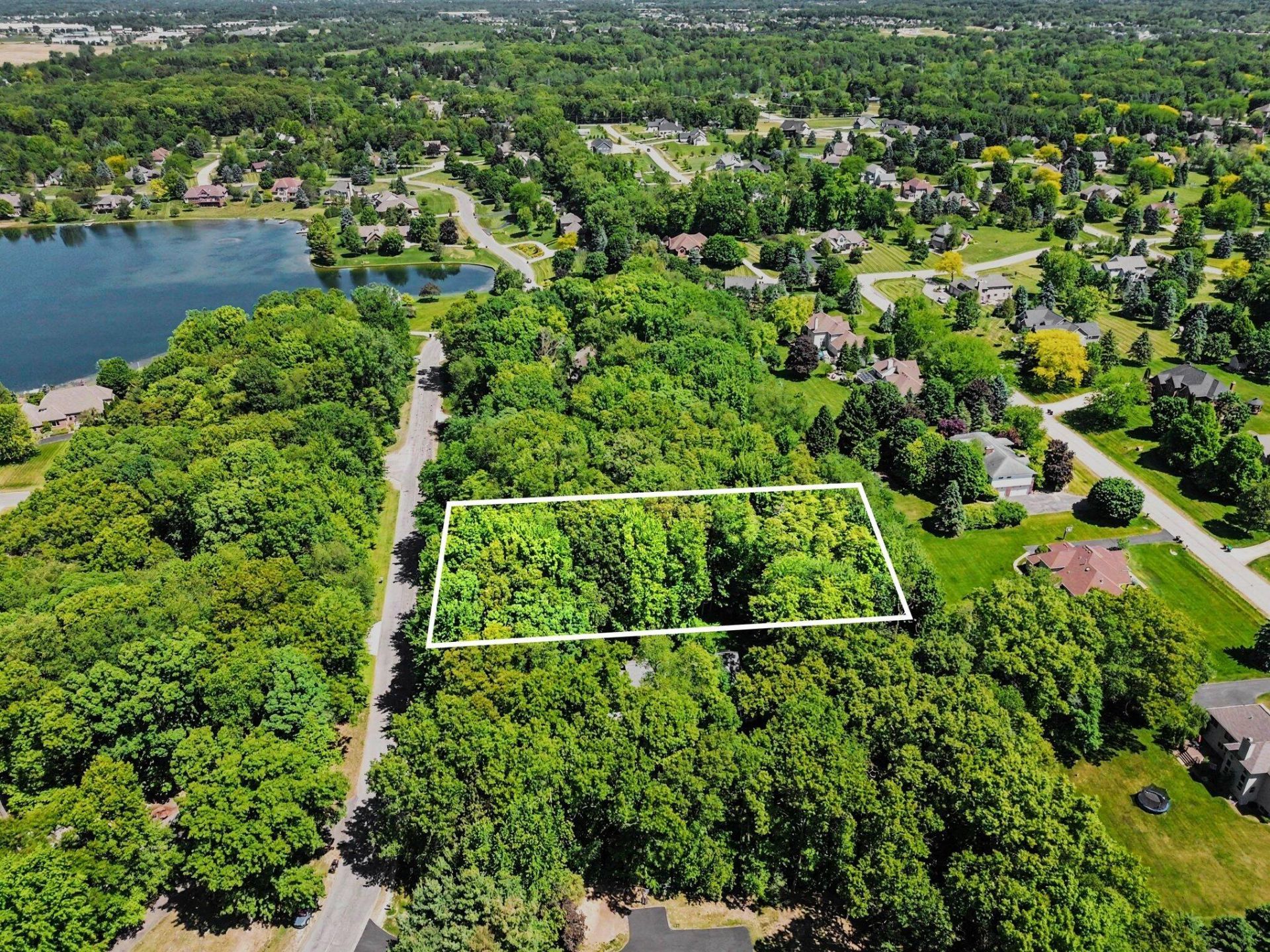 9425 Whispering Pines Drive, Saline, MI 48176 Main Photo