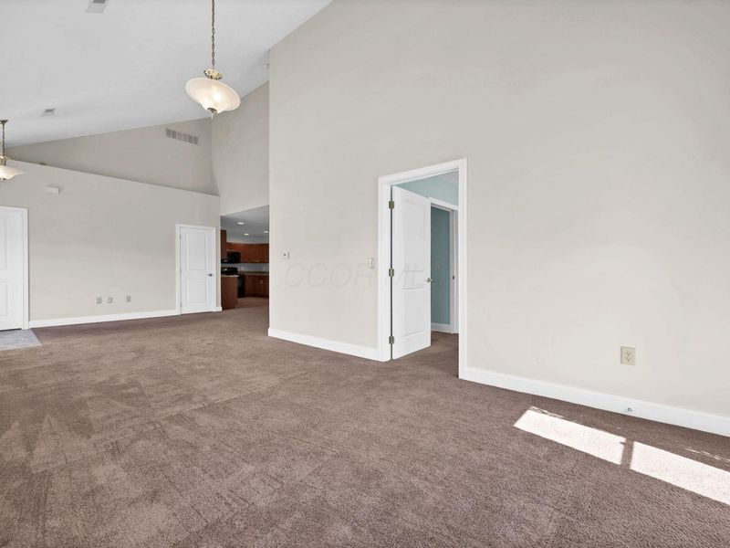 205 Cumberland Meadows Circle , Hebron, OH 43025 Photo 10