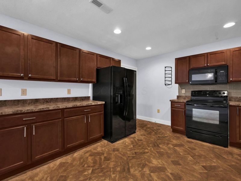 205 Cumberland Meadows Circle , Hebron, OH 43025 Photo 13