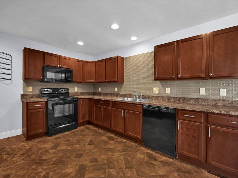 205 Cumberland Meadows Circle , Hebron, OH 43025 Photo 14