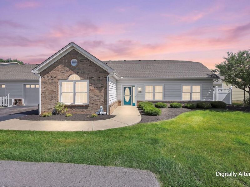 205 Cumberland Meadows Circle , Hebron, OH 43025 Photo 2