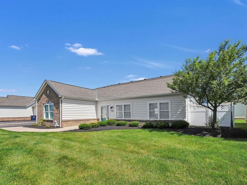 205 Cumberland Meadows Circle , Hebron, OH 43025 Photo 4