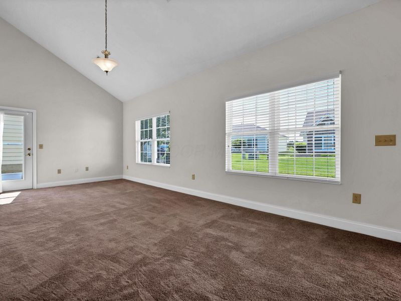 205 Cumberland Meadows Circle , Hebron, OH 43025 Photo 9