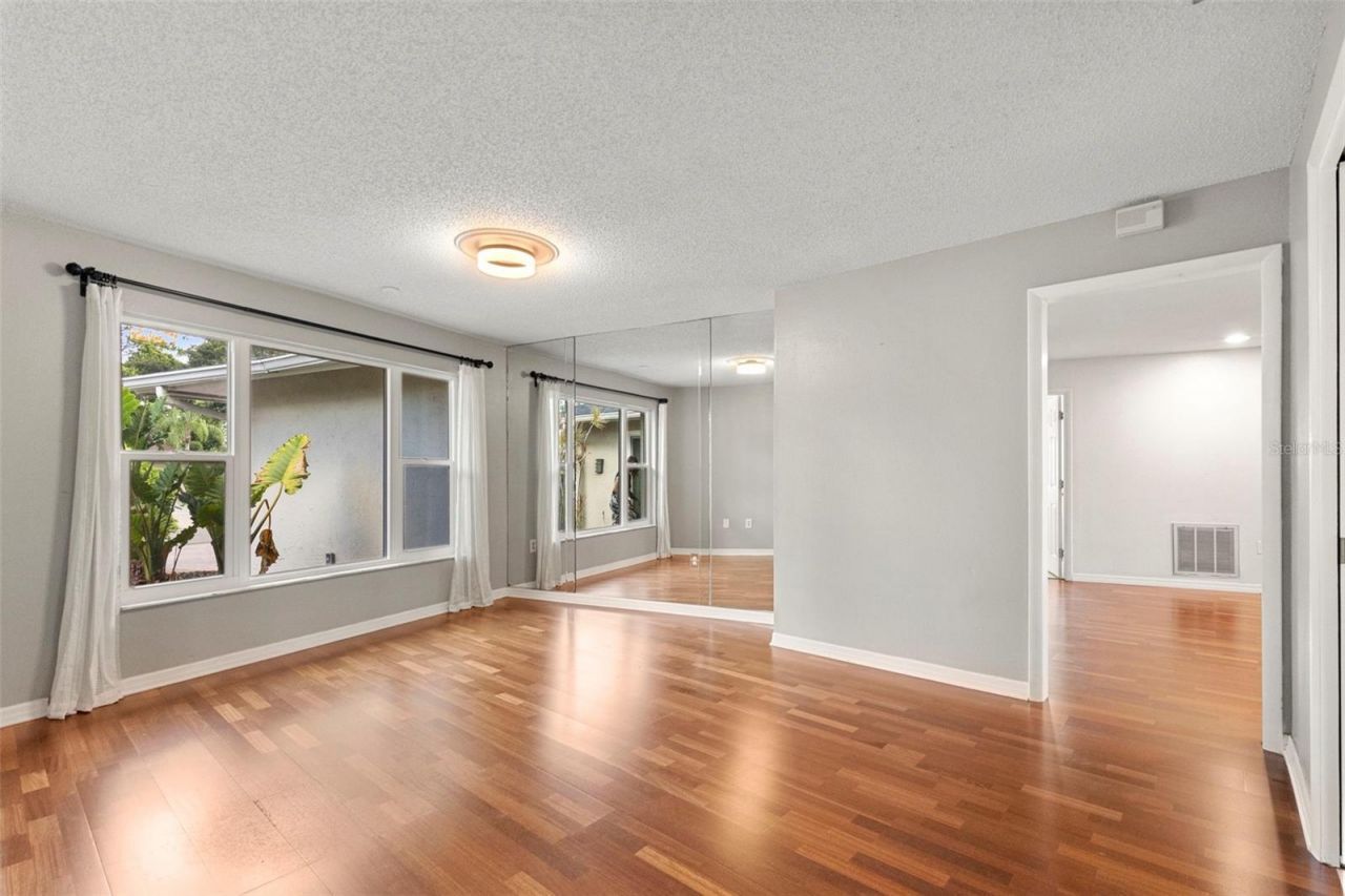 4308 Middle Lake Drive , Tampa, FL 33624 Photo