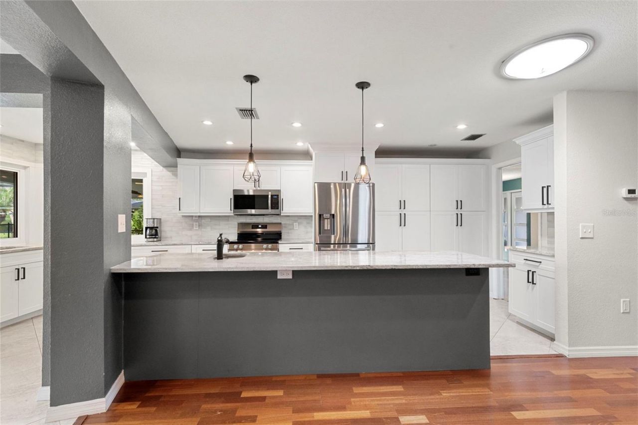 4308 Middle Lake Drive , Tampa, FL 33624 Photo