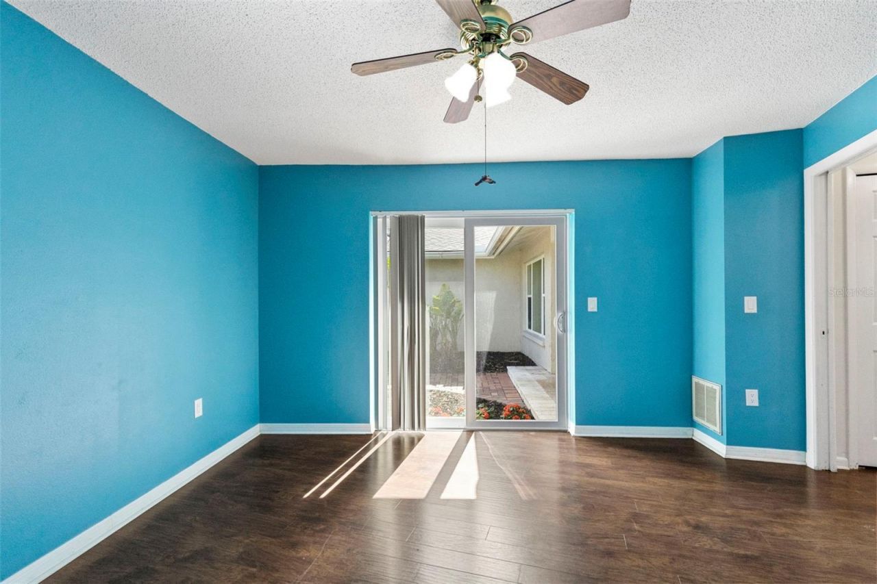 4308 Middle Lake Drive , Tampa, FL 33624 Photo