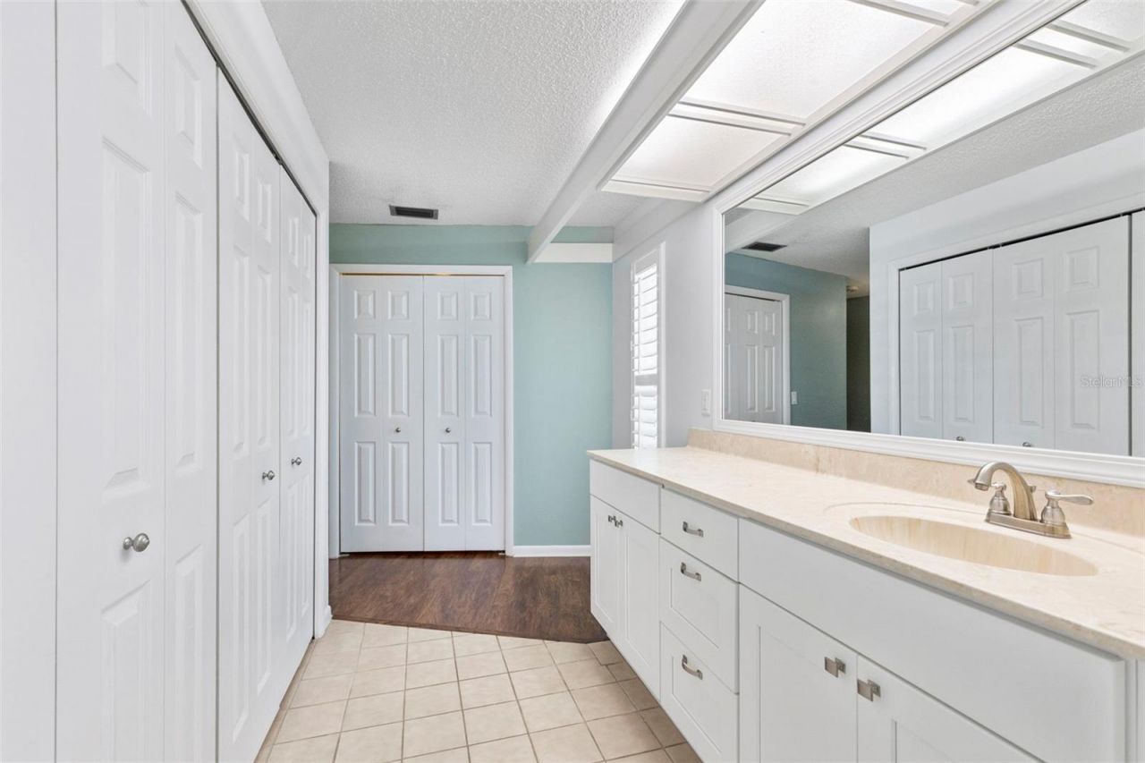 4308 Middle Lake Drive , Tampa, FL 33624 Photo