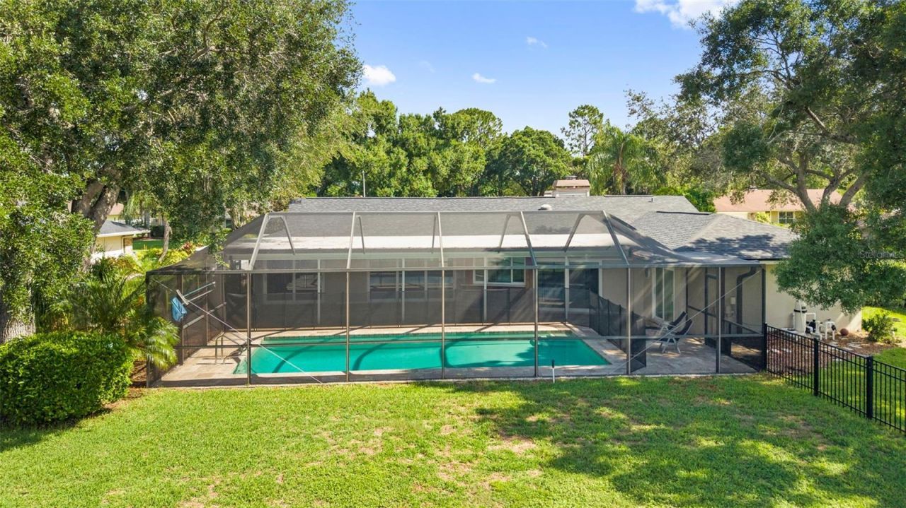 4308 Middle Lake Drive , Tampa, FL 33624 Photo
