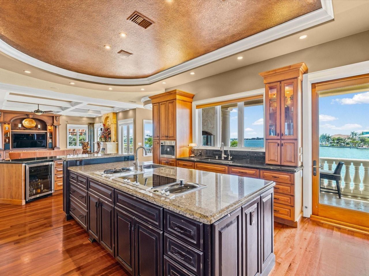 6224 Pasadena Point Boulevard , Gulfport, FL 33707 Photo