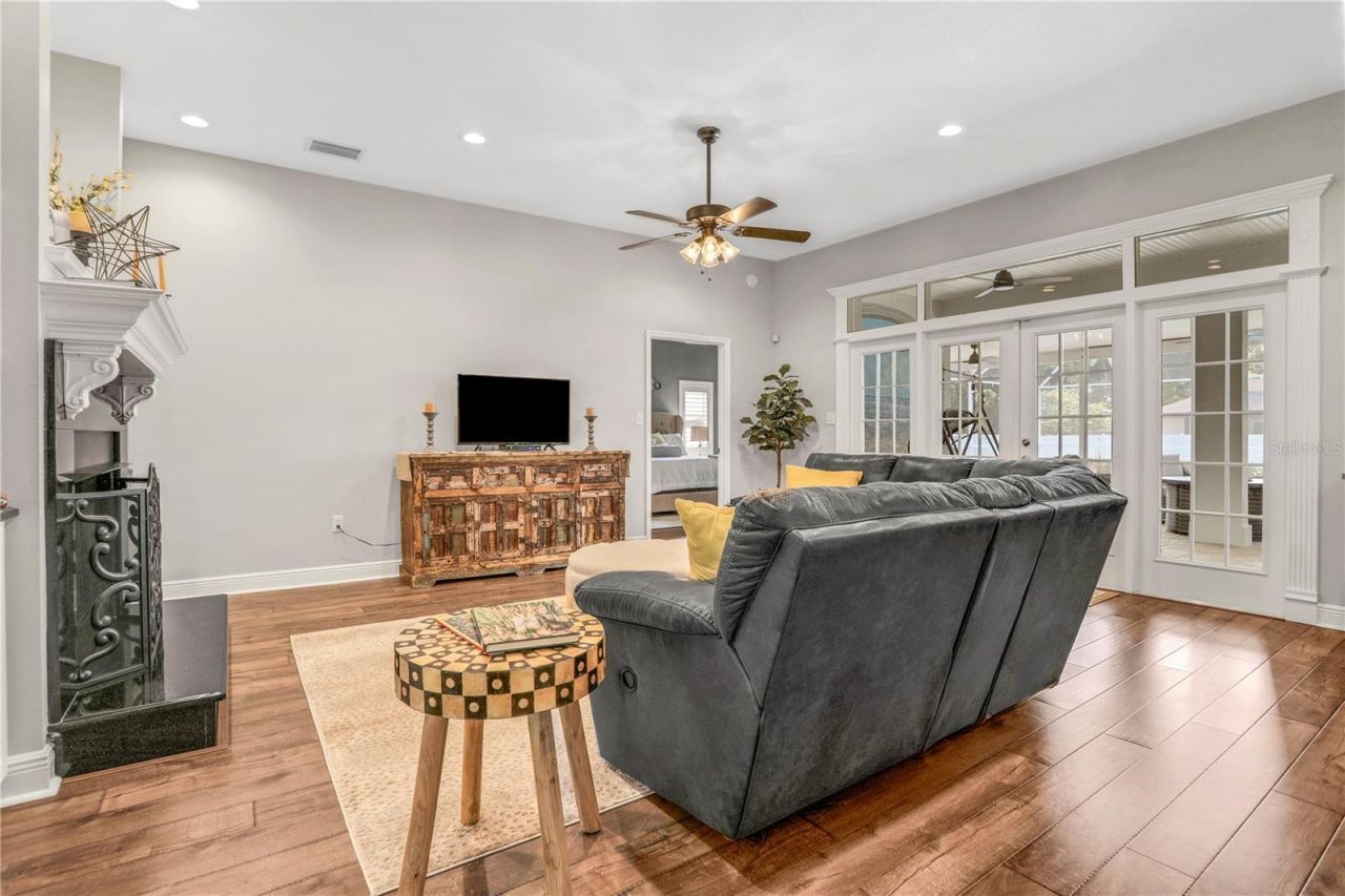 3831 Gaines Drive , Winter Haven, FL 33884 Photo