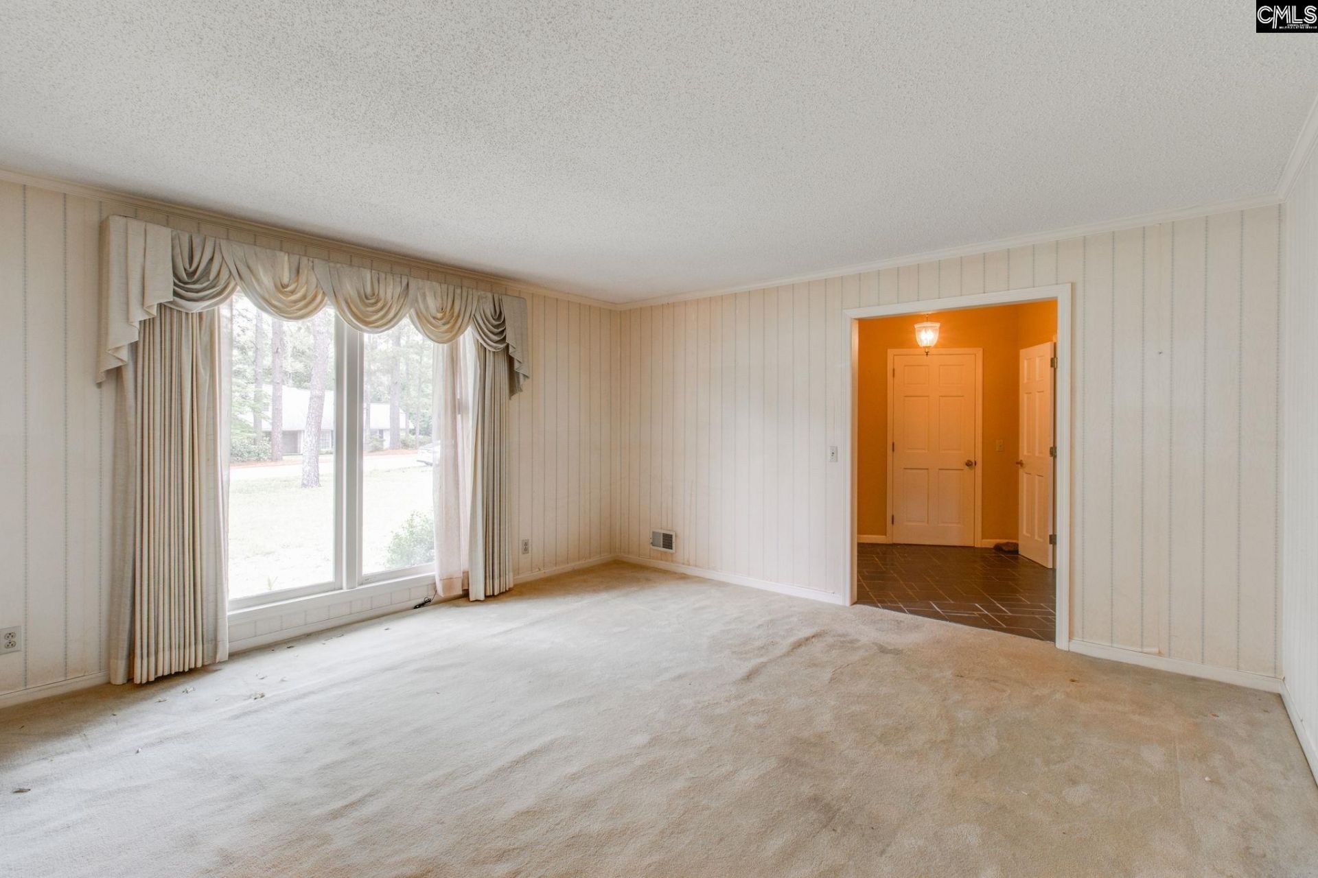 2220 Bee Ridge Road  Photo 11