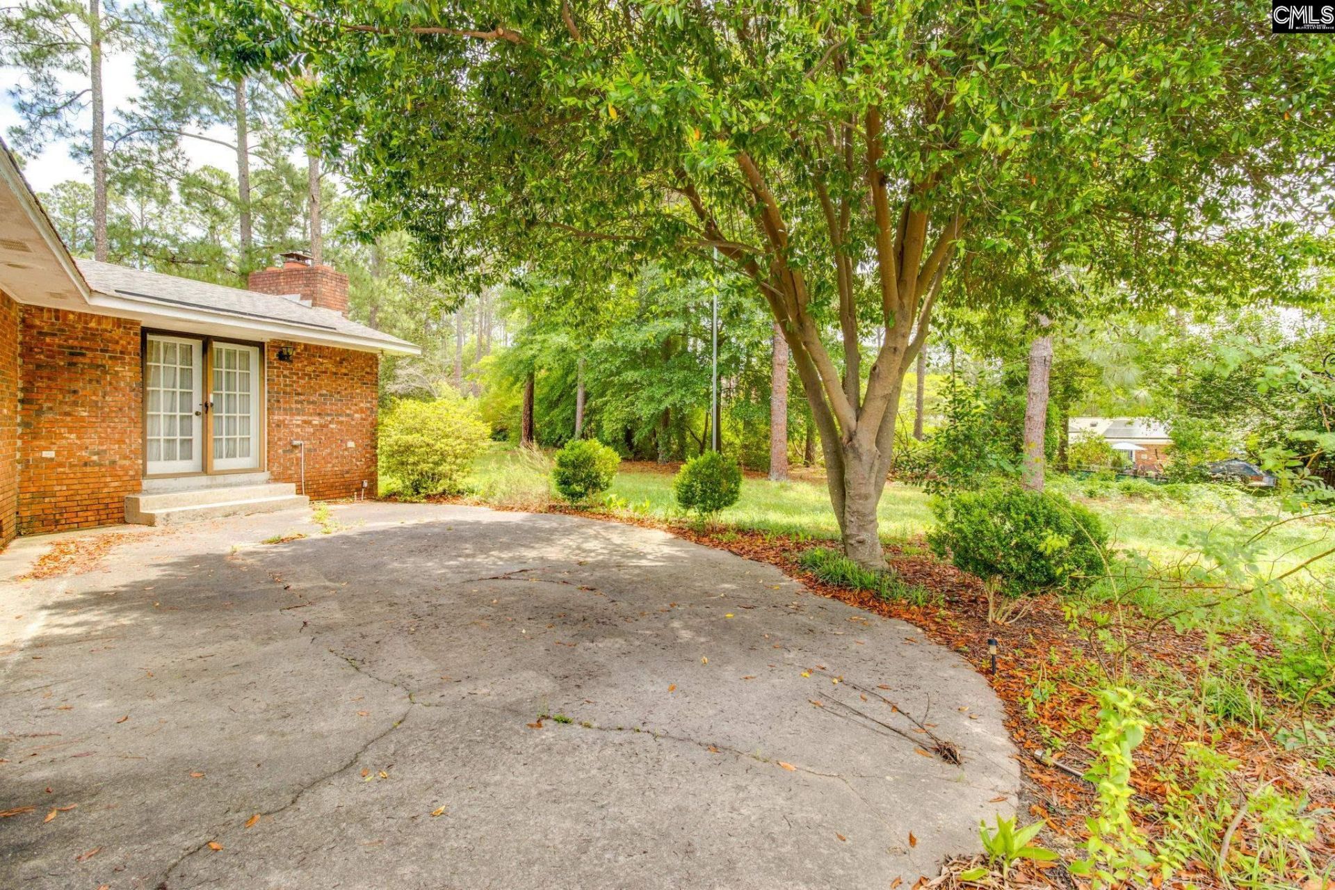 2220 Bee Ridge Road  Photo 27