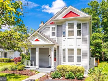 30 FENTON WOOD DR., STERLING, VA 20165