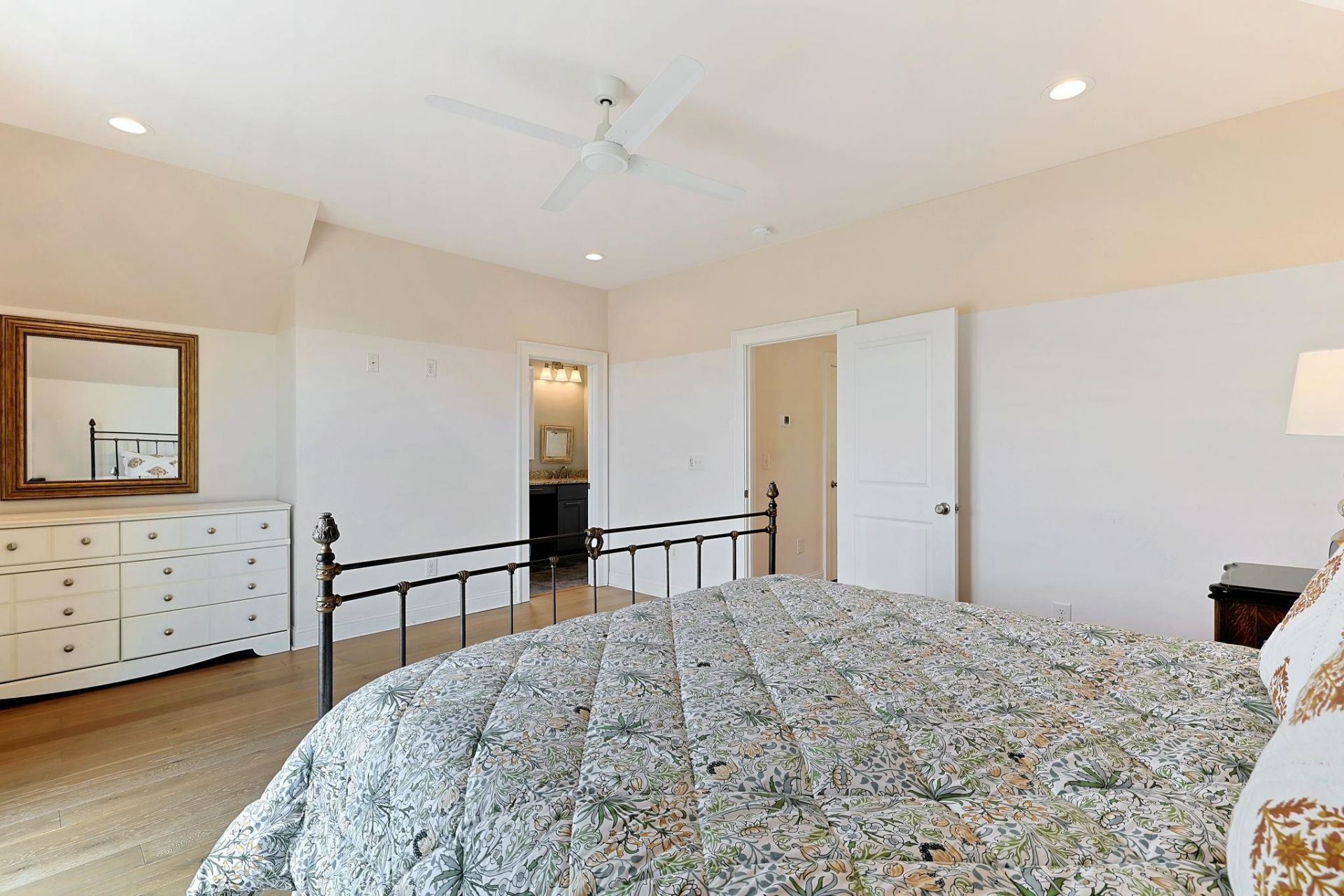 490 Harbour View Dr.  Photo 18