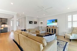 490 Harbour View Dr.  photo 4