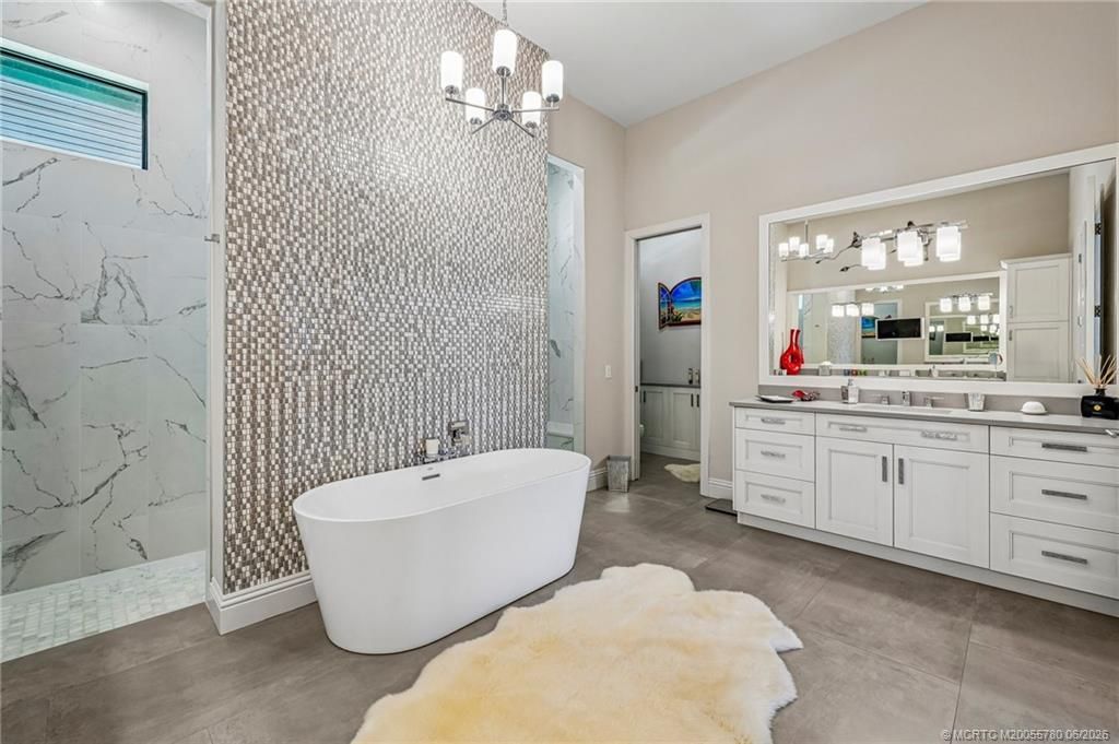 27182 Harbor Drive, Bonita Springs, FL 34135 Photo