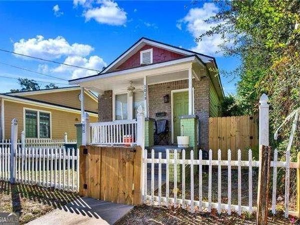 1015 W 36th Street W, Savannah, GA 31415