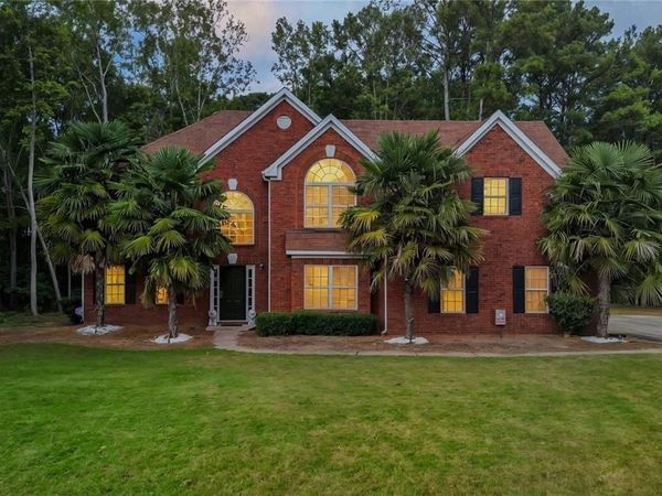 264 Kendall Street , Newnan, GA 30263