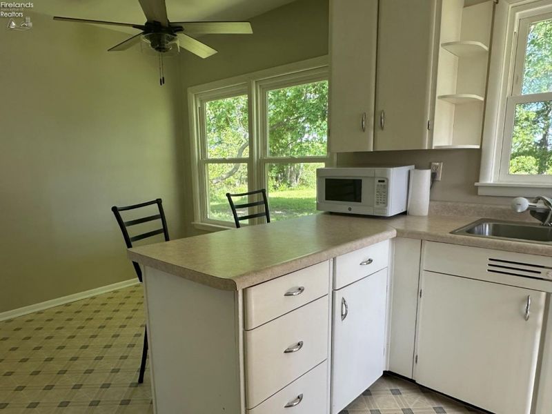 12261 W SR 105, Oak Harbor, OH 43449 Photo 21