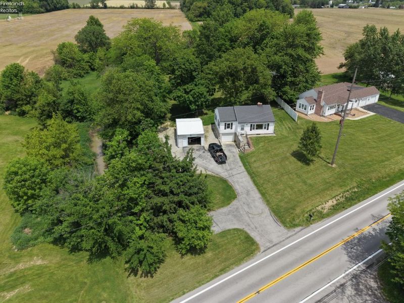 12261 W SR 105, Oak Harbor, OH 43449 Photo 3