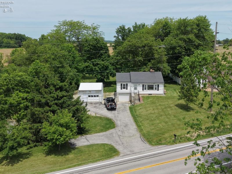 12261 W SR 105, Oak Harbor, OH 43449 Photo 5