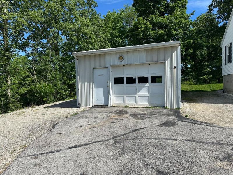 12261 W SR 105, Oak Harbor, OH 43449 Photo 8
