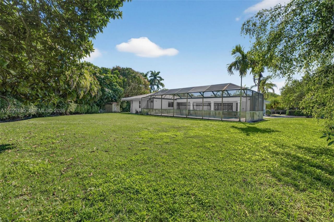 6125 SW 109th St , Pinecrest, FL 33156 Photo