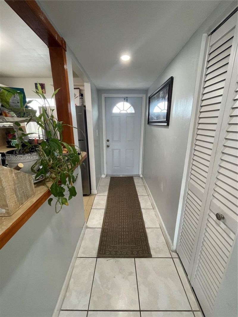 9281 Sunrise Lakes Blvd, Unit 209, Sunrise, FL 33322 Photo