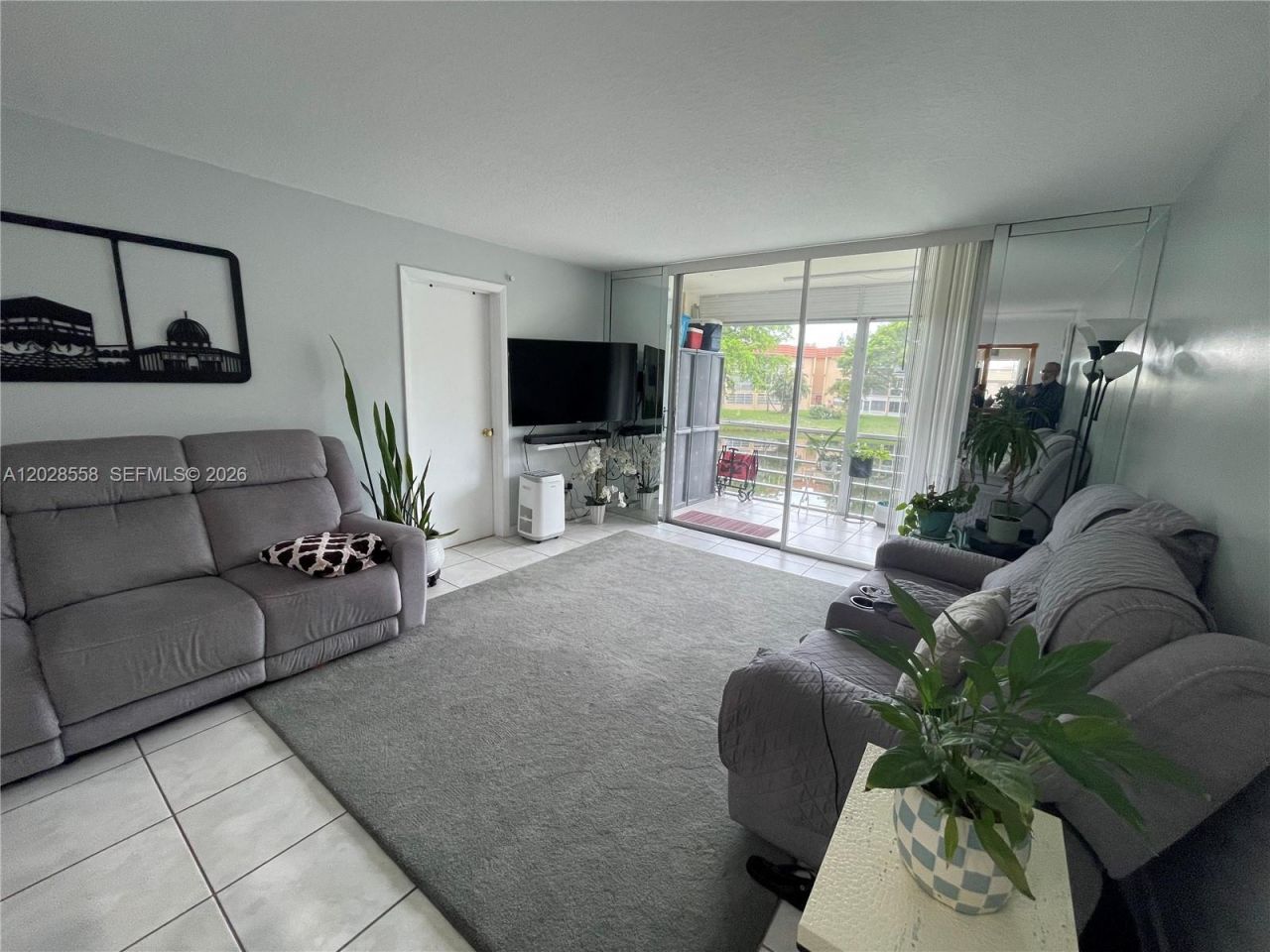 9281 Sunrise Lakes Blvd, Unit 209, Sunrise, FL 33322 Photo