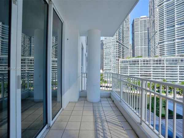 801 Brickell Key Blvd, Unit 906, Miami, FL 33131