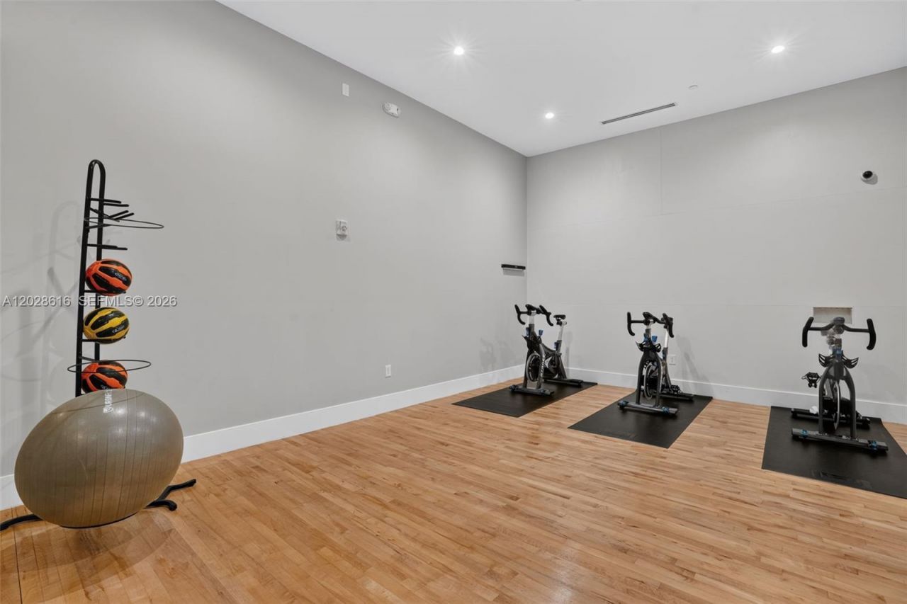 801 Brickell Key Blvd, Unit 906, Miami, FL 33131 Photo