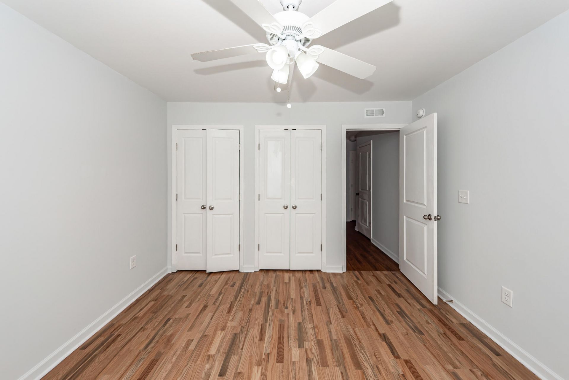 211 White Street Photo 22