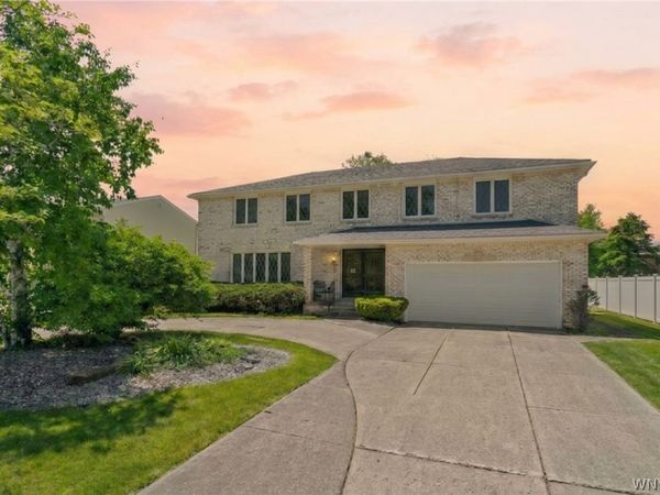 200 Foxpoint W, Buffalo, NY 14221