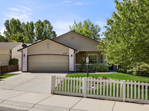 8509 W Falling Star St, Boise, ID 83709