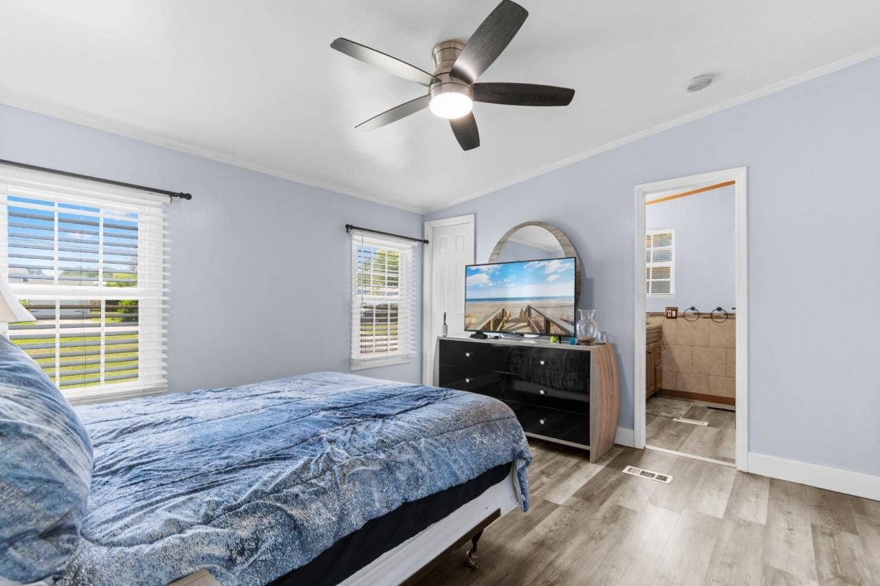 3279 Lyndon Dr.  Photo 12