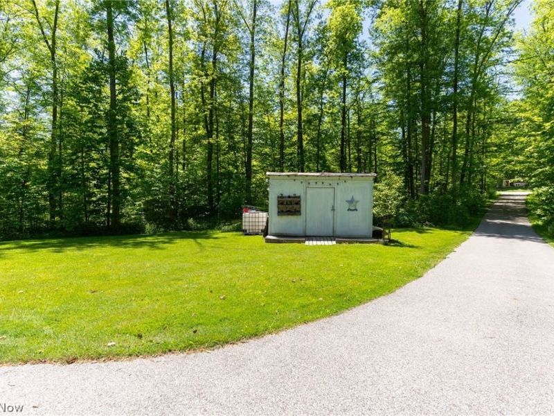 11795 Kile Road, Chardon, OH 44024 Photo 5
