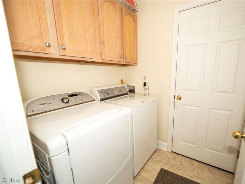 316 Brookpoint Street NW, North Canton, OH 44720 Photo 17